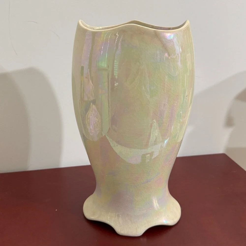 VTG ROYAL WINTON GRIMWADES ENGLAND PINK FLORAL FOOTED VASE IRIDESCENT LUSTREWARE